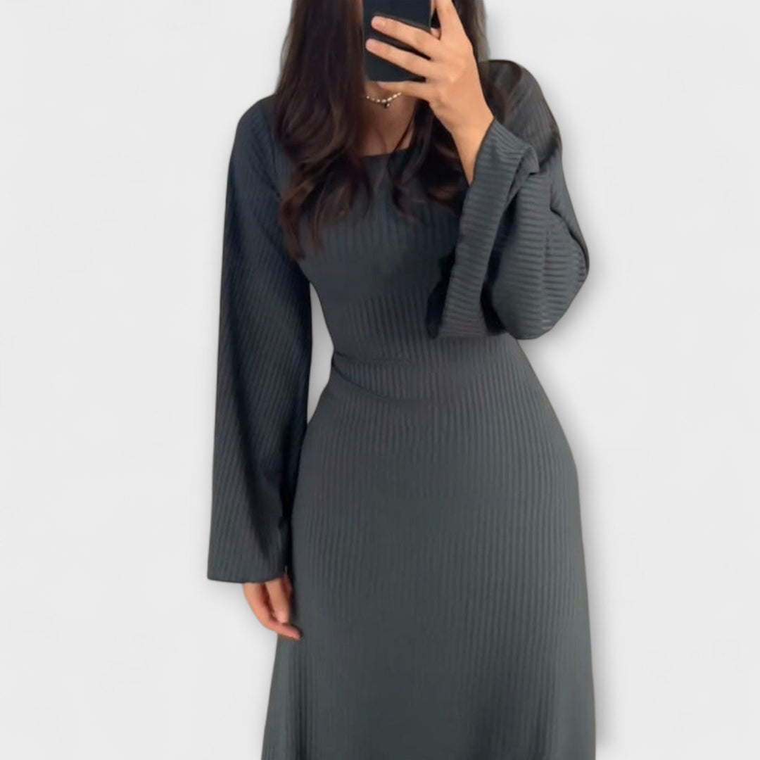 Jocelyn - Stylish Knitted Dress with Waist Detail