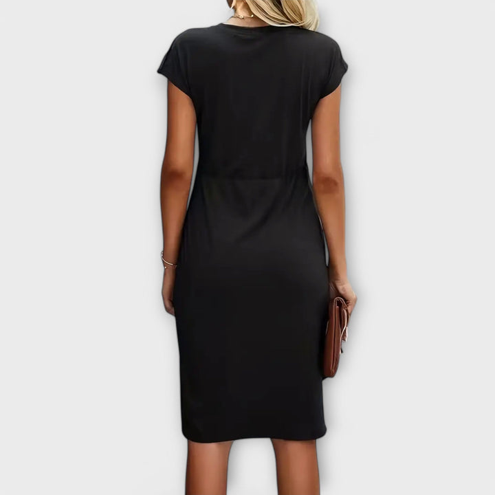 Clara - Elegant Fitted Women's Dress