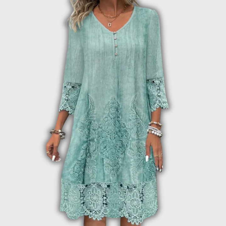 Evelyn – Elegant Lace V-Neck Dress