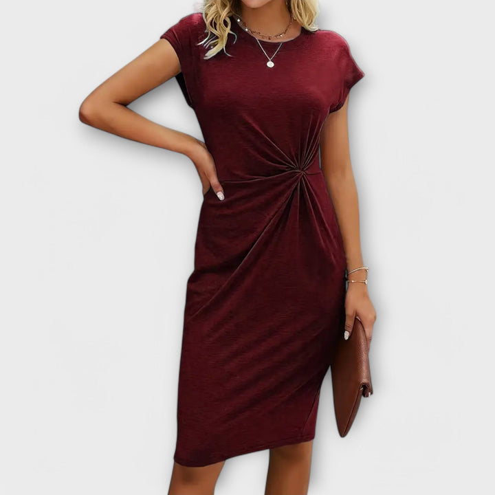 Clara - Elegant Fitted Women's Dress